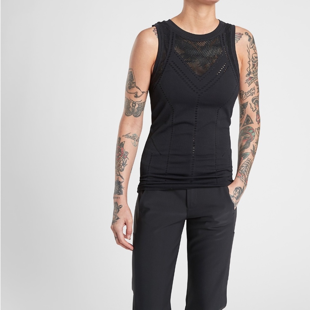Athleta Oxygen Tank in Black